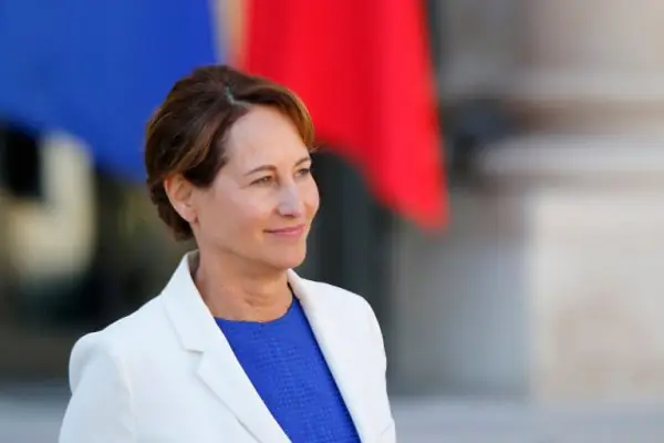 Ségolène Royal à Alger, janvier 2026. Ancienne ministre, aujourd’hui présidente de l’Association France-Algérie, elle incarne ce rôle discret mais central de passeuse, lorsque la relation entre Paris et Alger emprunte des chemins parallèles