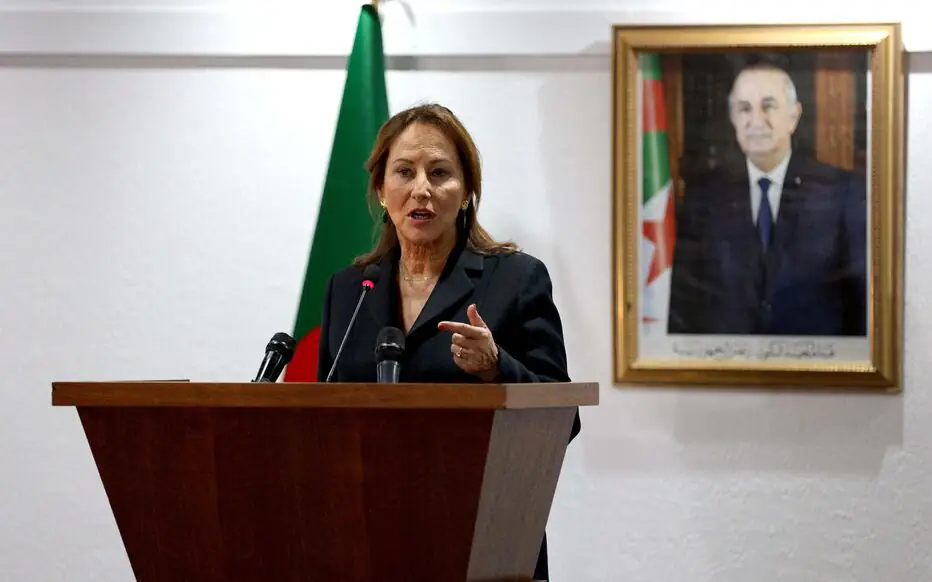 Ségolène Royal, lors d'une conférence de presse, vendredi 30 janvier, à Alger, évoque l'affaire du journaliste Christophe Gleizes