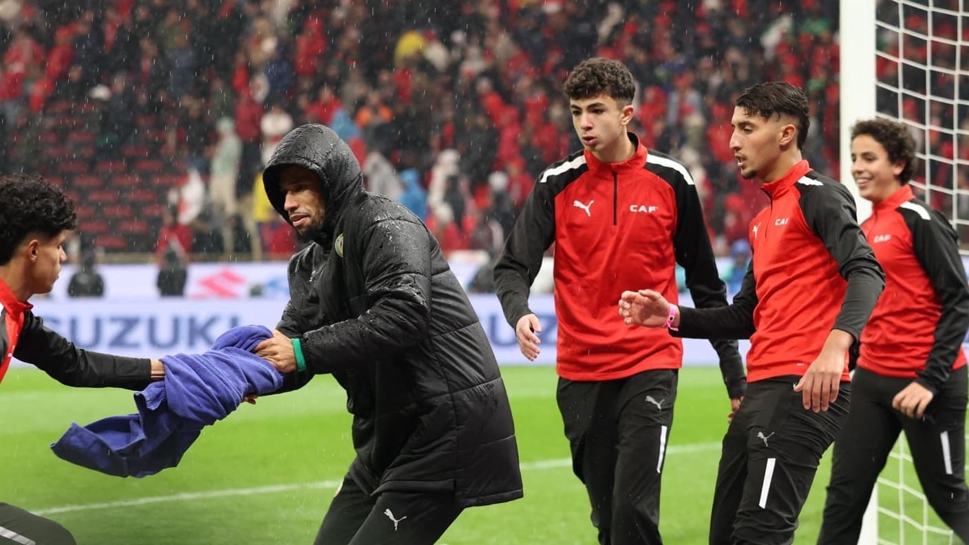 Rabat, finale de la CAN, pendant les prolongations : alors que le jeu s’éternise, un stadier tente d’arracher la serviette d’Édouard Mendy, protégée par le gardien remplaçant sénégalais